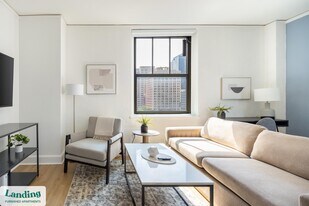 933 McGee St in Kansas City, MO - Building Photo