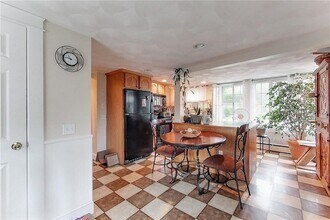 36 Church St in Warren, RI - Building Photo - Building Photo