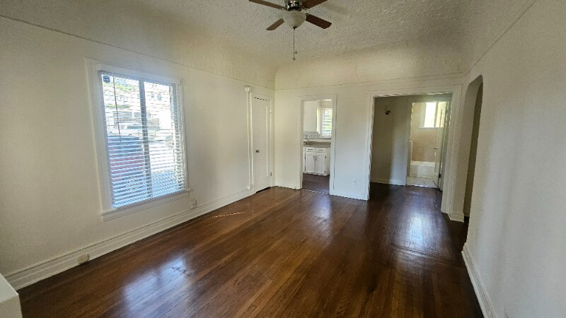 3707 Monon St, Unit 6 in Los Angeles, CA - Building Photo