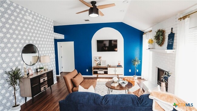 property at 3904 Split Oak Dr