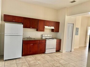 1253 SW 2nd St in Miami, FL - Building Photo - Building Photo