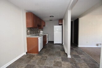 PARK MANOR -- 183 in Pittsburgh, PA - Foto de edificio - Building Photo