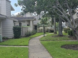 13034 Leader St in Houston, TX - Building Photo