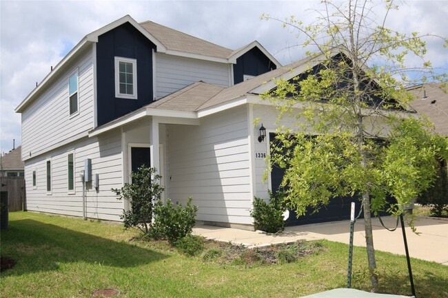 1336 Mount Blanc Path in Conroe, TX - Building Photo - Building Photo