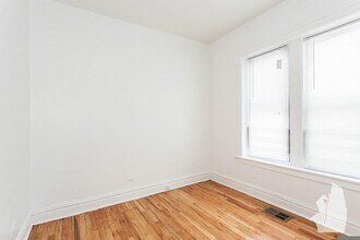 3835 N Fremont St in Chicago, IL - Building Photo - Building Photo
