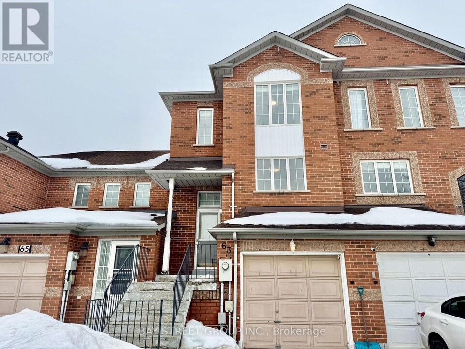 63 Lucena Crescent in Vaughan, ON - Building Photo