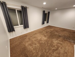 4197 W 4100 S in West Valley City, UT - Foto de edificio - Building Photo