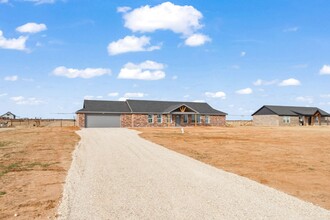 10309 N County Rd 2800 in Lubbock, TX - Building Photo - Building Photo