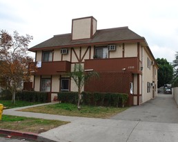 11222 Tiara St Apartments