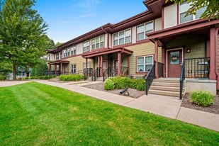 Wausau East Townhomes in Wausau, WI - Building Photo