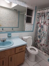 7177 Columbia Cir, Unit apartment in Ft. Myers, FL - Building Photo - Building Photo