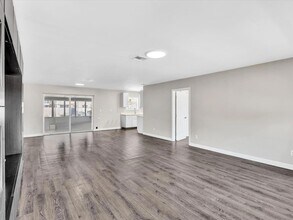 54 SW 16th St in Dania Beach, FL - Building Photo - Building Photo