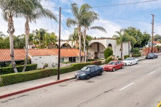 North Pointe Villas in La Habra, CA - Building Photo - Building Photo