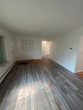 2655 E Maple Rd, Unit 19 in Birmingham, MI - Foto de edificio - Building Photo