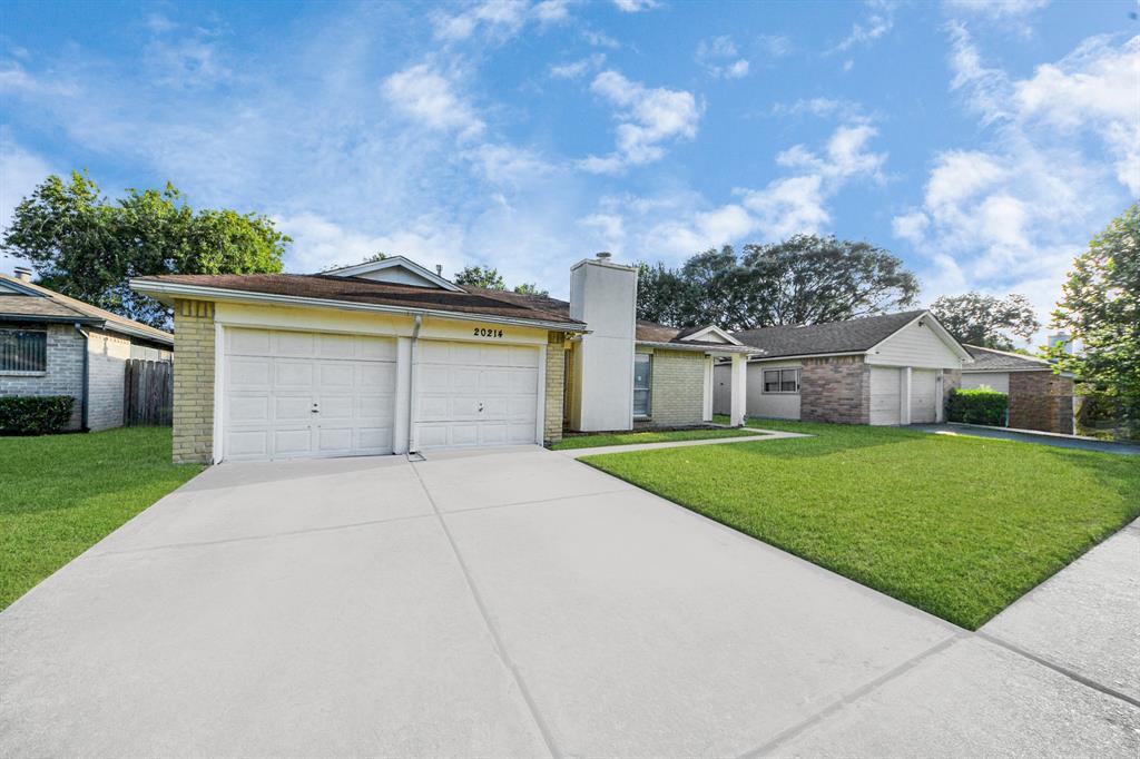 20214 Apache Gardens Ln in Katy, TX - Building Photo