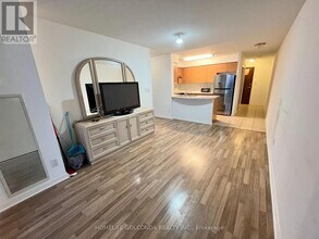 4850 Glen Erin Dr in Mississauga, ON - Building Photo - Building Photo