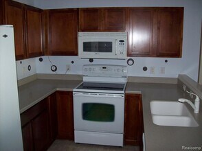 2249 Arcadia Dr in Canton Township, MI - Building Photo - Building Photo