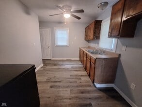 2222 Groff Ave in Indianapolis, IN - Building Photo - Building Photo
