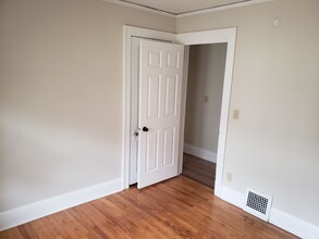 1234 Rice St in St. Paul, MN - Foto de edificio - Building Photo