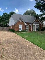 4834 Sturbridge Ln in Memphis, TN - Building Photo