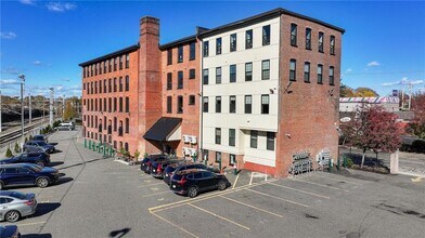 50 Ashburton St in Providence, RI - Building Photo - Building Photo