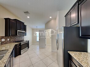 12035 Cardinal Flower Dr in Riverview, FL - Building Photo - Building Photo