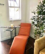 210 NE 110th St-Unit -210 in Miami, FL - Building Photo - Building Photo