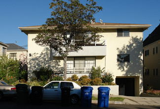 1954-1956 N Kenmore Ave in Los Angeles, CA - Building Photo - Building Photo