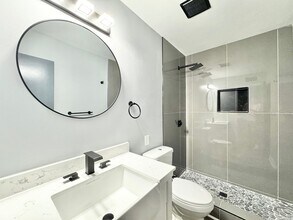 2896 Glen Hollow Rd in Greensboro, NC - Building Photo - Building Photo