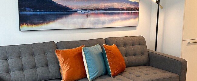 property at 1170 Rue Saint-Antoine O