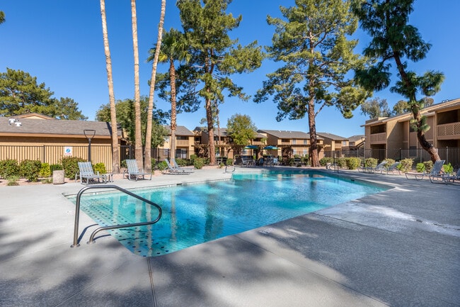 Garden Place in Mesa, AZ - Building Photo - Building Photo