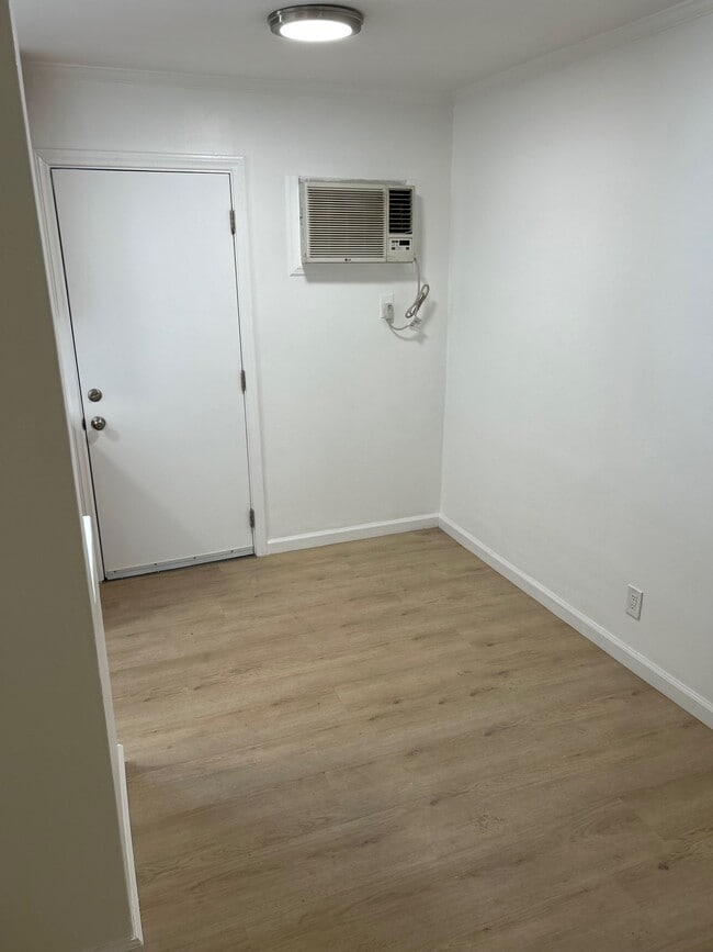 204 W Verdugo Ave in Burbank, CA - Building Photo - Building Photo