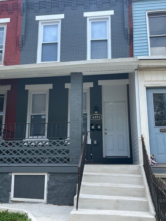 6056 W Girard Ave, Unit 2nd Floor in Philadelphia, PA - Building Photo