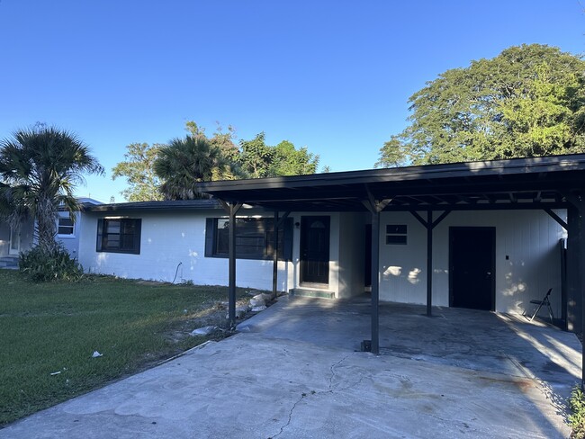 429 Ventura Ave in Orlando, FL - Foto de edificio - Building Photo