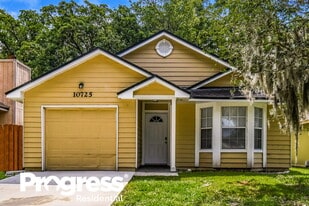 10725 Meadowlea Dr in Jacksonville, FL - Building Photo