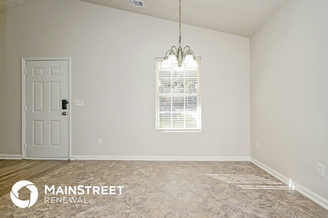 546 Forest Hill Dr in Stockbridge, GA - Building Photo - Building Photo