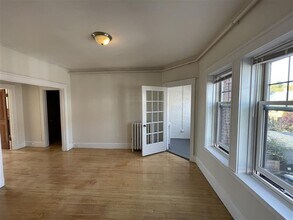 8 Humboldt St, Unit 3 in Cambridge, MA - Foto de edificio - Building Photo