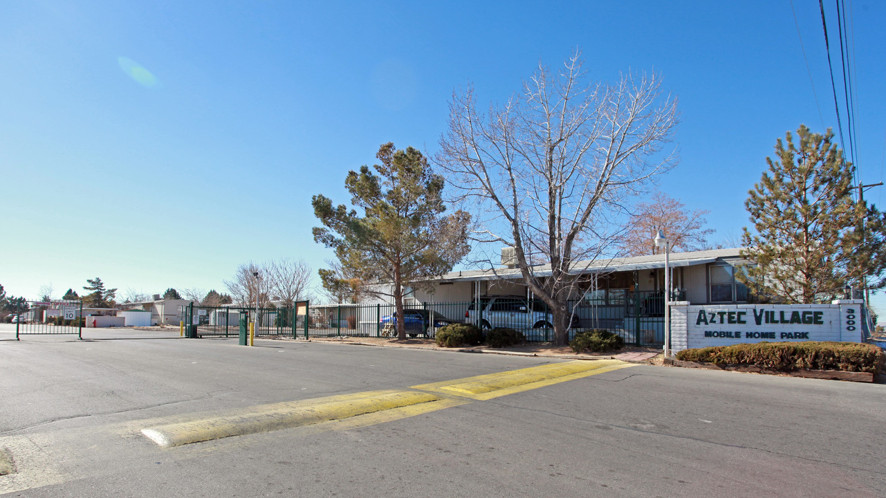 Aztec Village in Albuquerque, NM - Building Photo