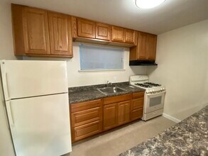Westover Court Apartments in Arlington, VA - Foto de edificio - Building Photo