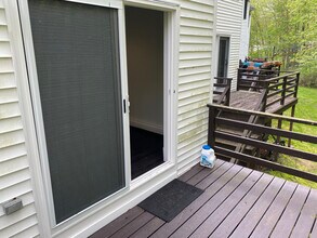 13 Stanorm Dr in Newmarket, NH - Building Photo - Building Photo