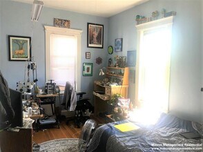 19 Arden St, Unit 2 in Boston, MA - Building Photo - Building Photo