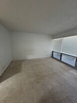 3093 Pualei Cir in Honolulu, HI - Building Photo