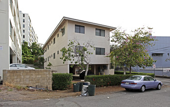 1066 Green St in Honolulu, HI - Building Photo - Building Photo