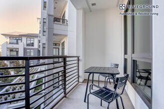 555 E Evelyn Ave in Mountain View, CA - Building Photo - Building Photo