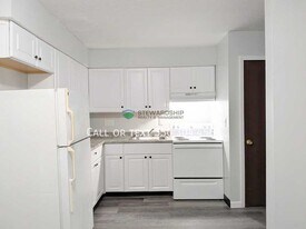 310 Engadine Ct in Sugarcreek, OH - Building Photo