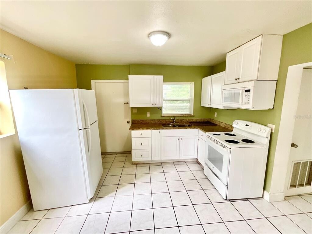 2117 Calusa TrailUnit C Rentals in Holiday, FL