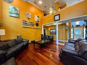 9303 Bent Spur Ln in Houston, TX - Building Photo - Building Photo