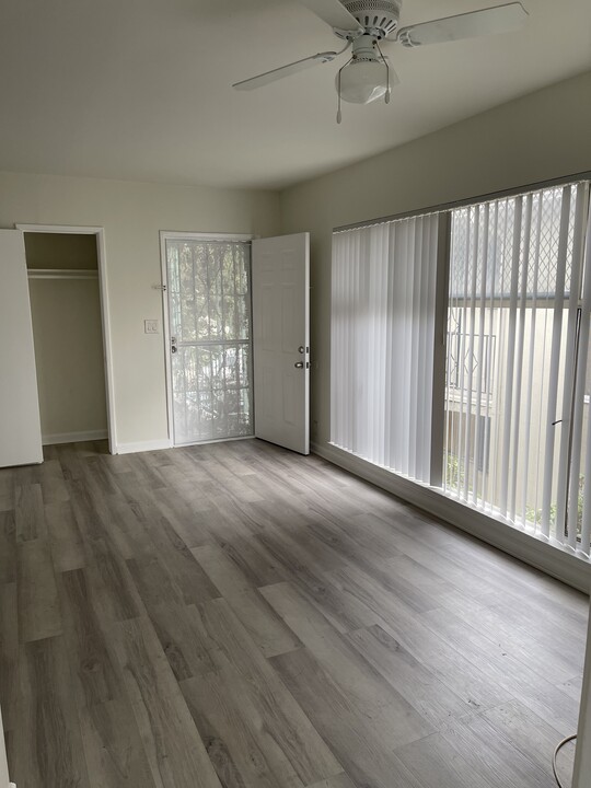 1835 W 87th St, Unit 1835 in Los Angeles, CA - Building Photo