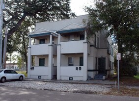 2514 Walnut St Apartments