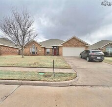 6053 Laci Ln in Wichita Falls, TX - Building Photo - Building Photo